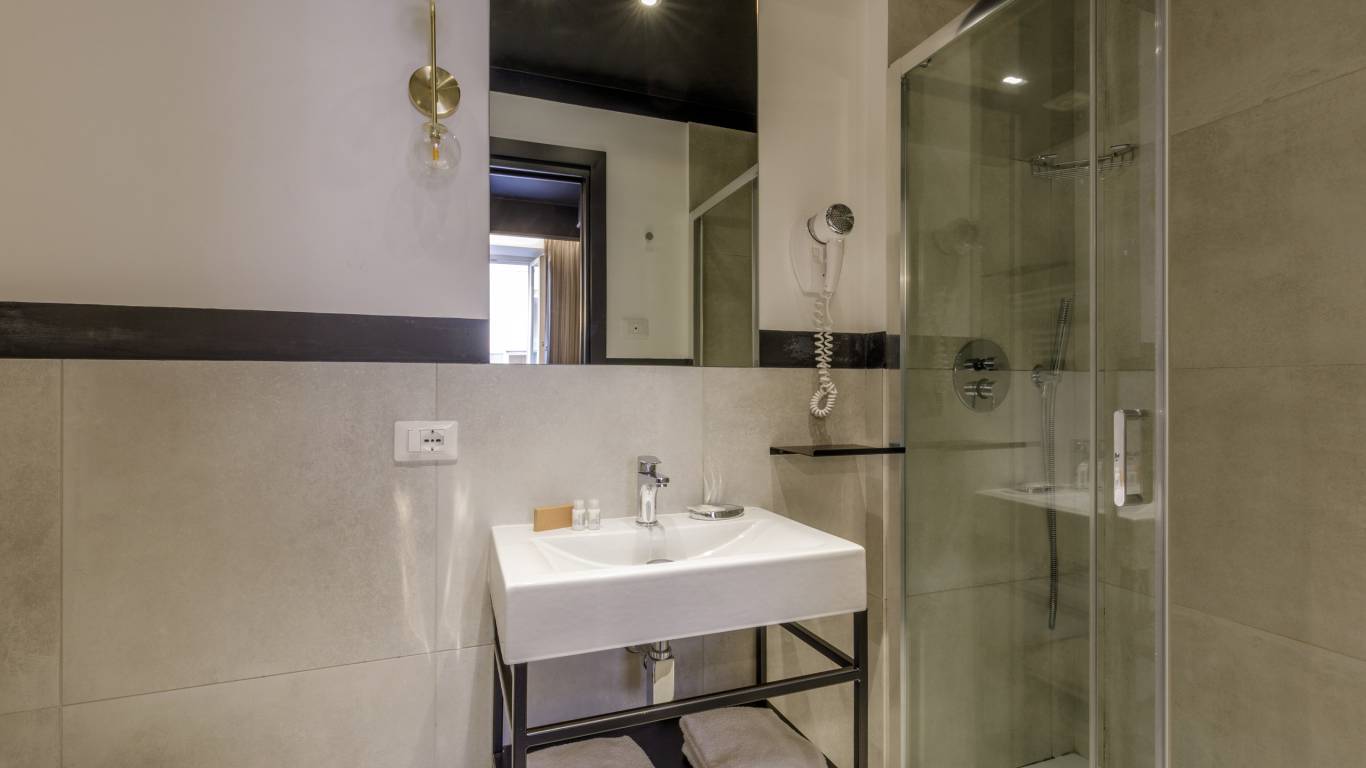 Relais-Luxury-Corso-bagno-camera-superior-roma-foto Relais-Luxury-Corso-bagno-camera-superior-roma-foto