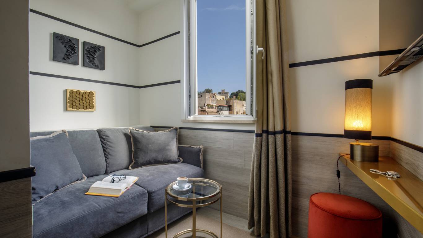 Relais-Luxury-Corso-junior-suite-camera-roma-foto