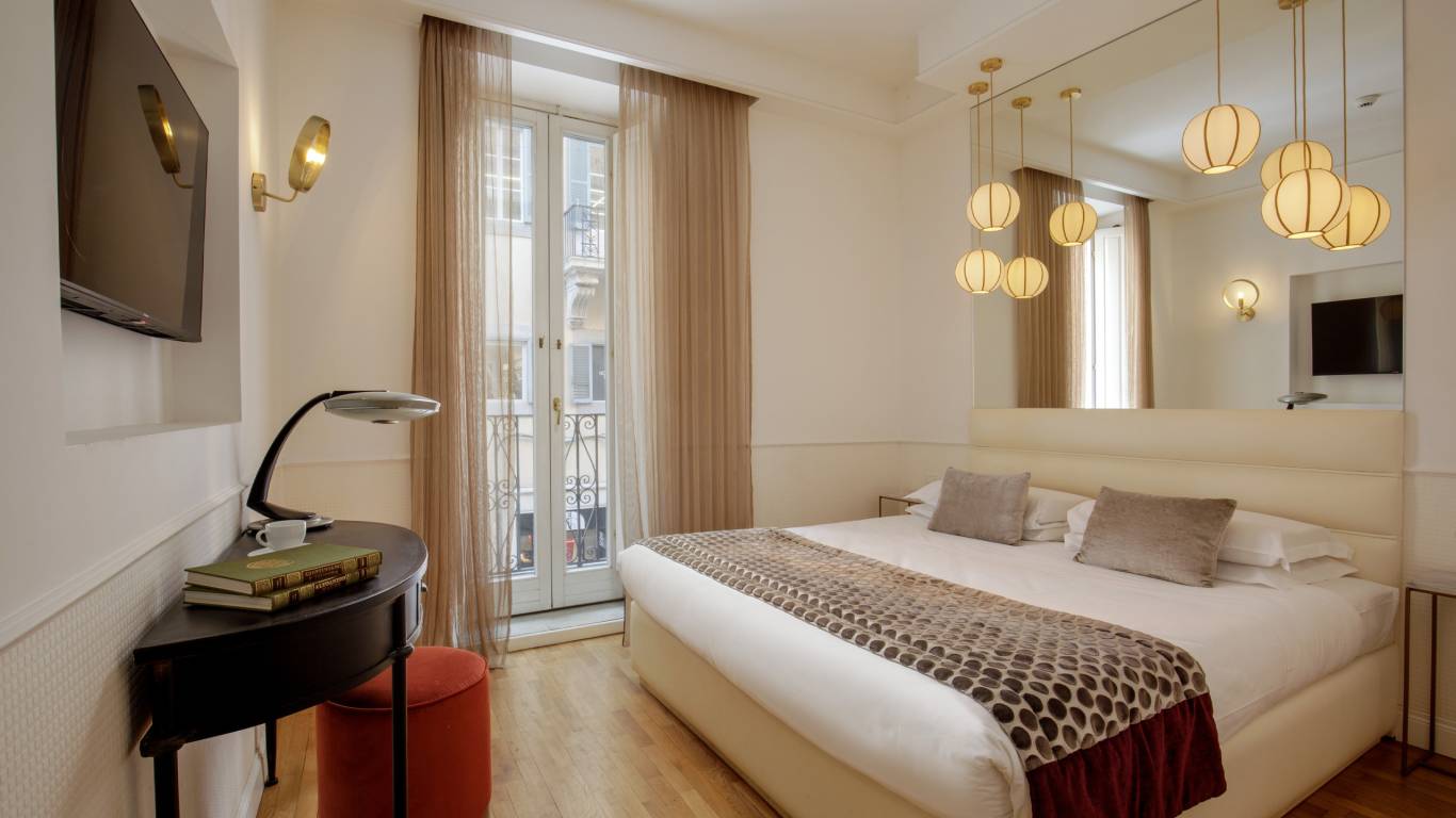 Relais-Luxury-Corso-camera-superior-roma-foto